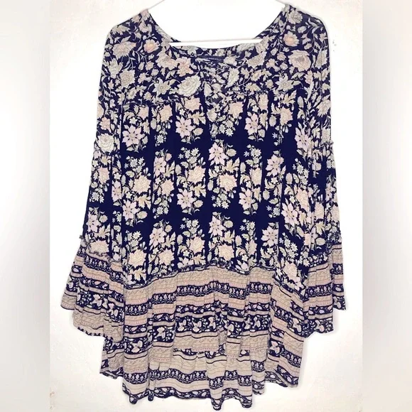 American Eagle Outfitters Dark Floral boho Grunge Tunic Top Blouse Size Medium - Picture 3 of 7
